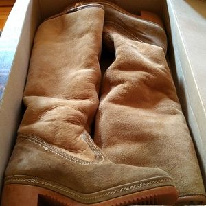 Gallia shearling knee high boots sz.36